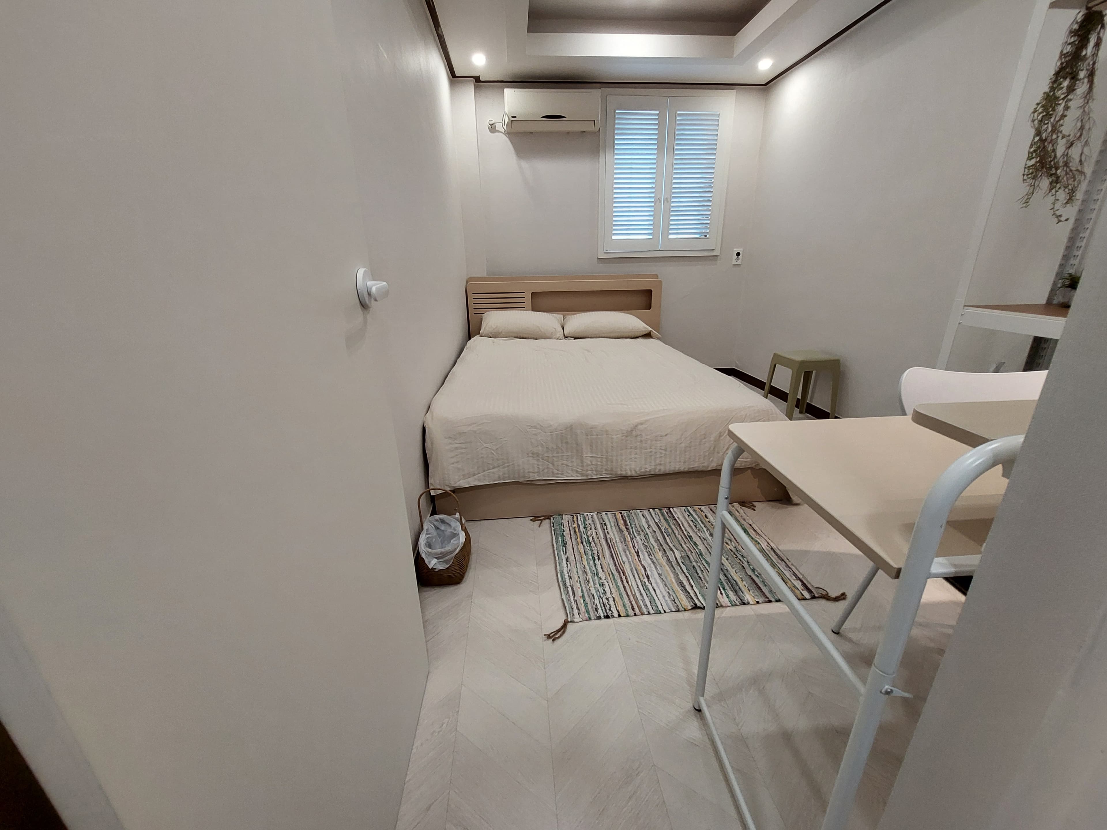 Suite 402 — photo 1 of 29