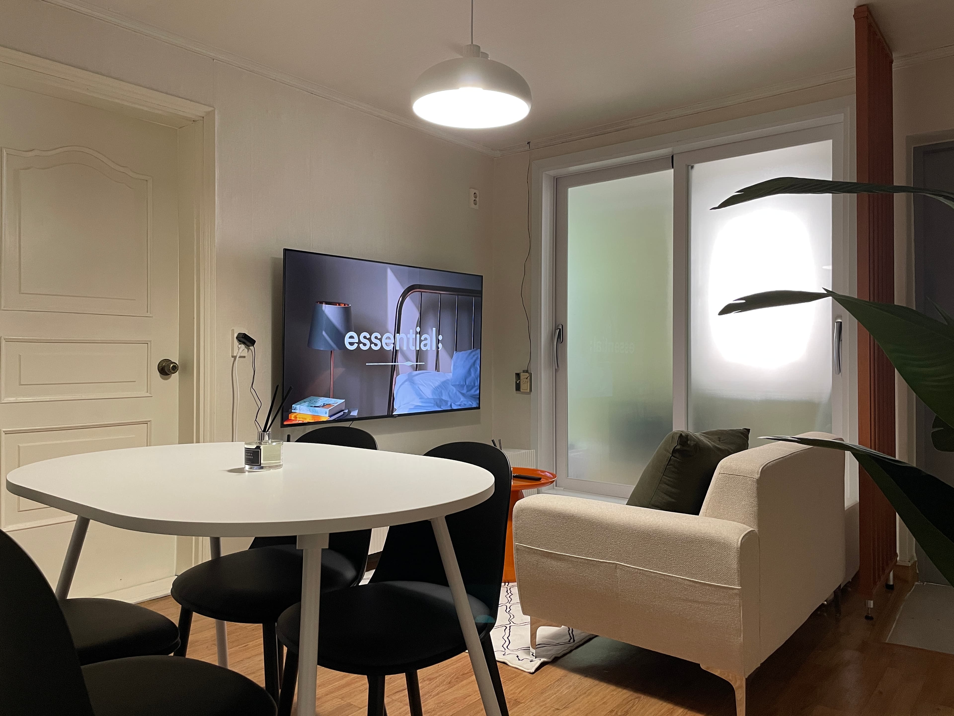 #69 near Yonsei/Sogang/Hongik 3 bedrooms — photo 2 of 11