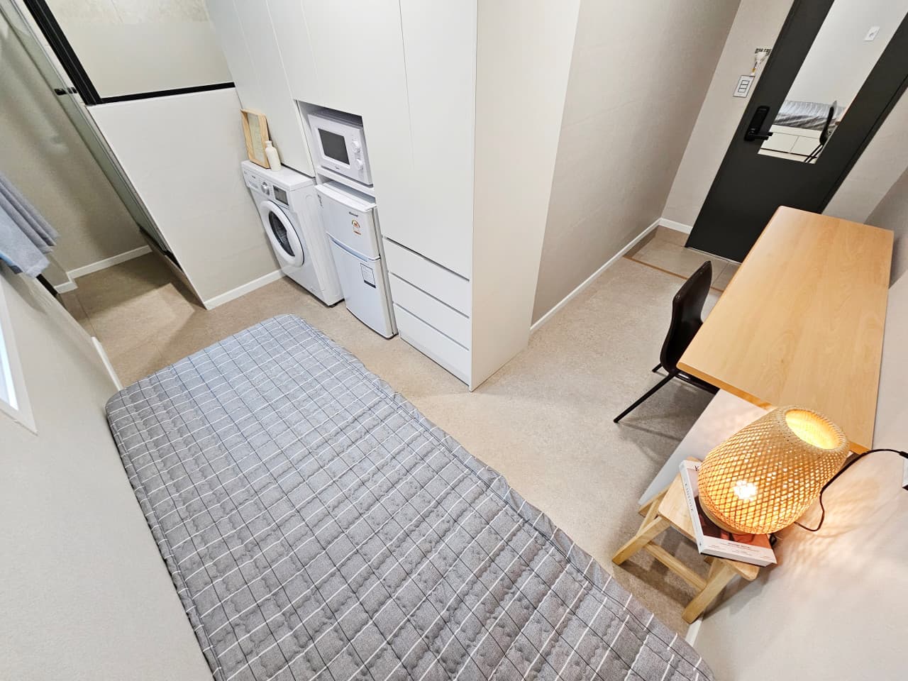 Suite A — photo 4 of 4