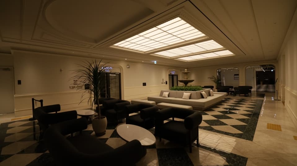 Luxury High-End Loft-Bedroom Officetel Steps from Gangnam Station — photo 2 of 27