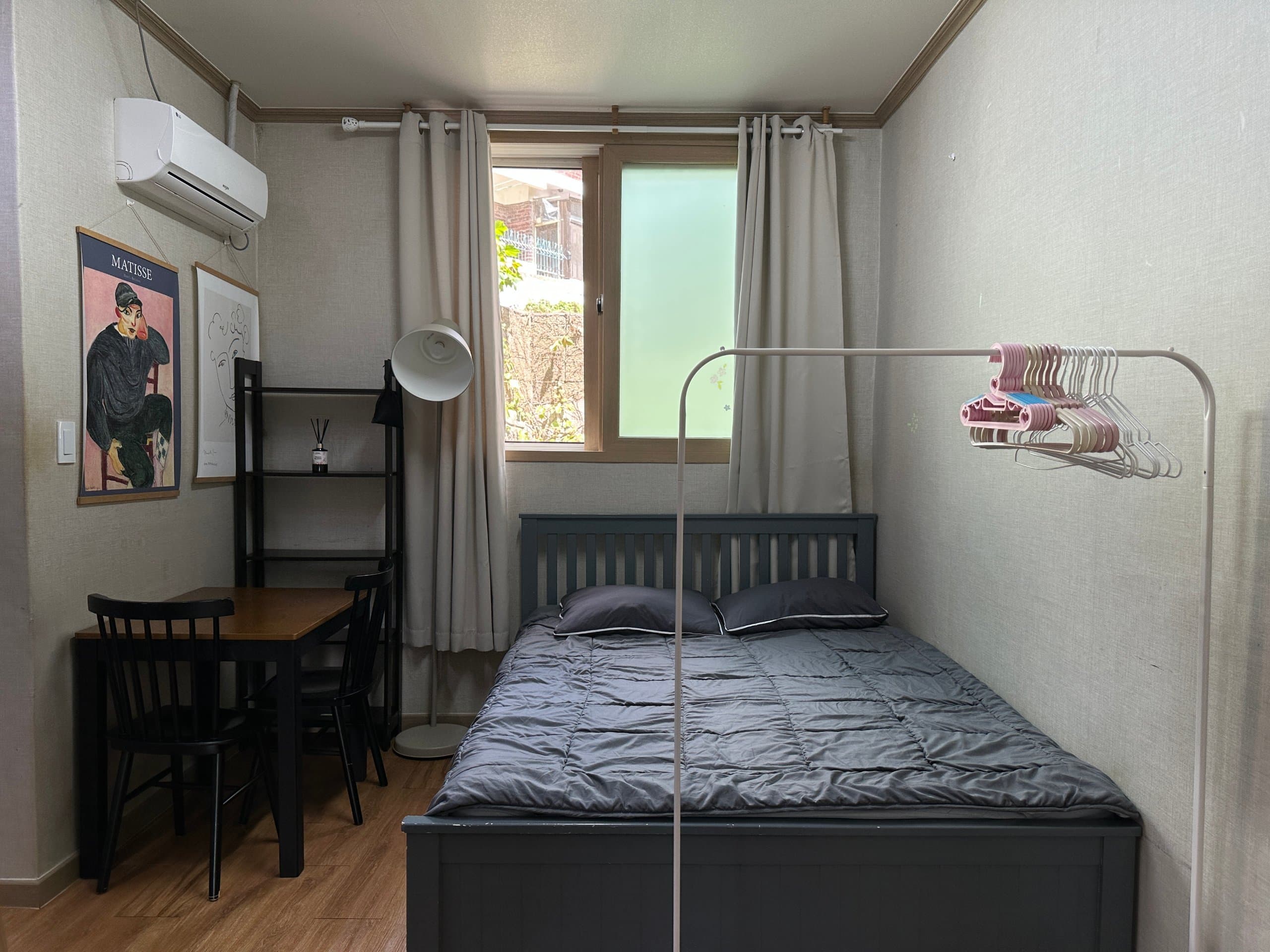 Near Seoul Staion, Studio house 205 — photo 2 of 6