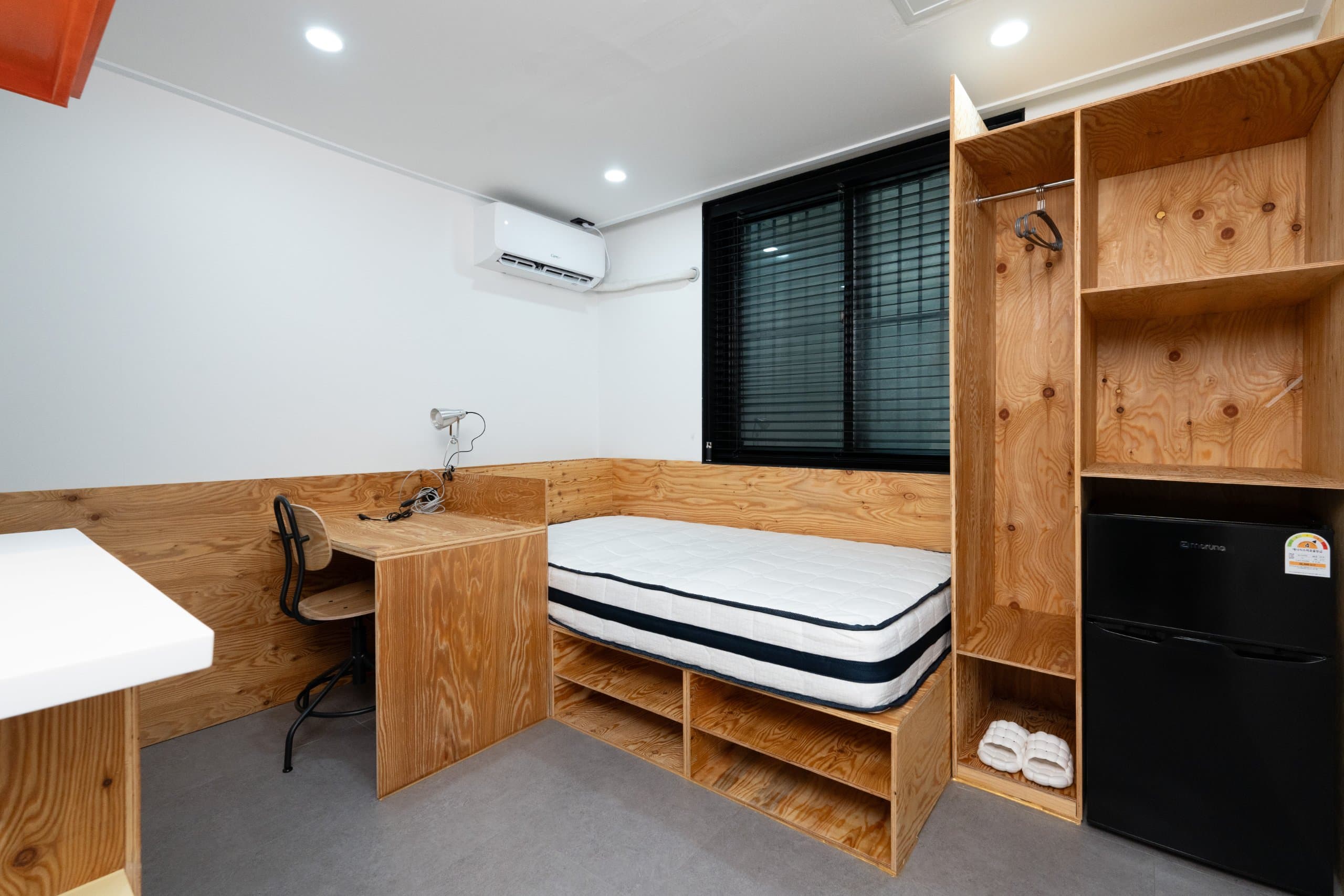 #42(7ho) 1 room near HUFS&KyungHee — photo 1 of 10