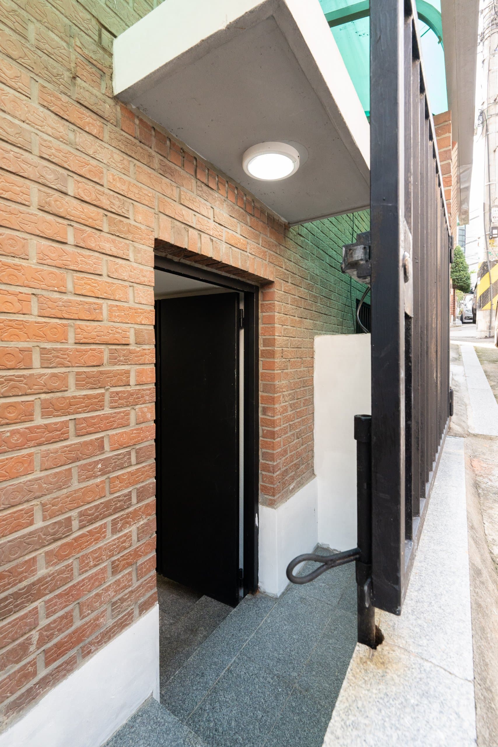 #42(8ho) 1 room near HUFS&KyungHee — photo 9 of 9