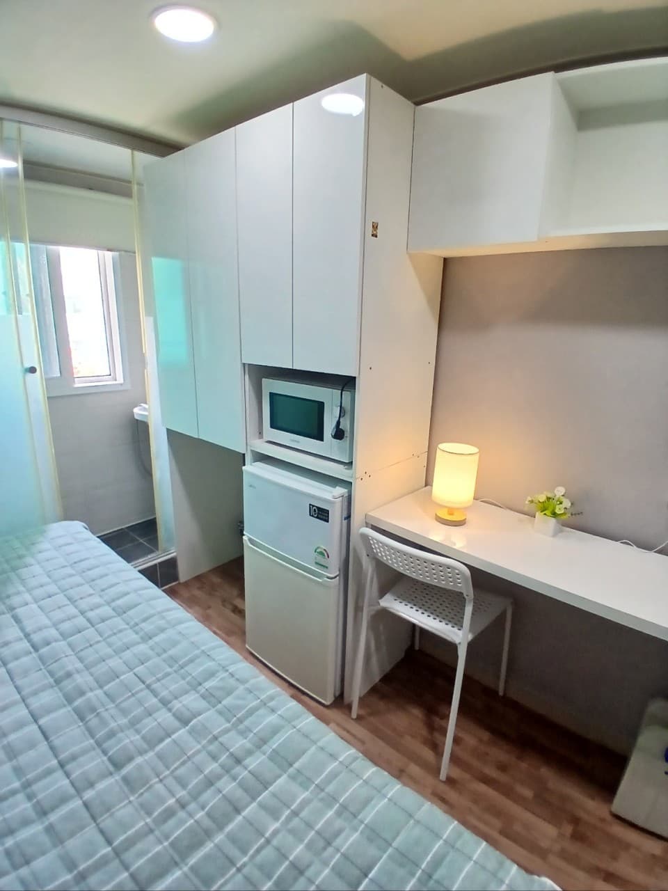Standard Studio (Deposit 50,000 KRW) — photo 2 of 10
