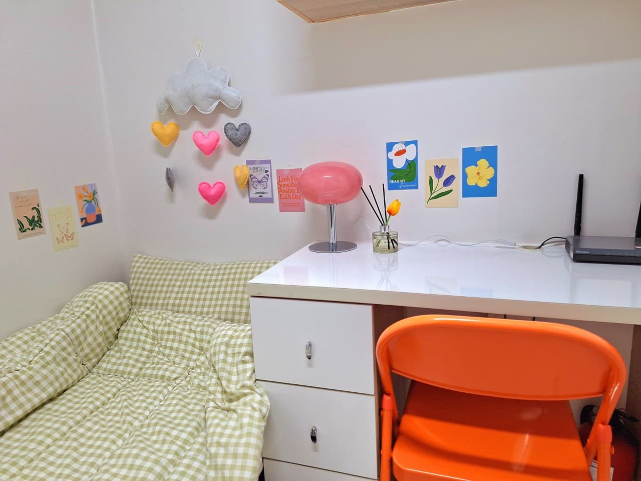 K Room Special Interior Window Room (Deposit 100,000 KRW) — photo 1 of 5