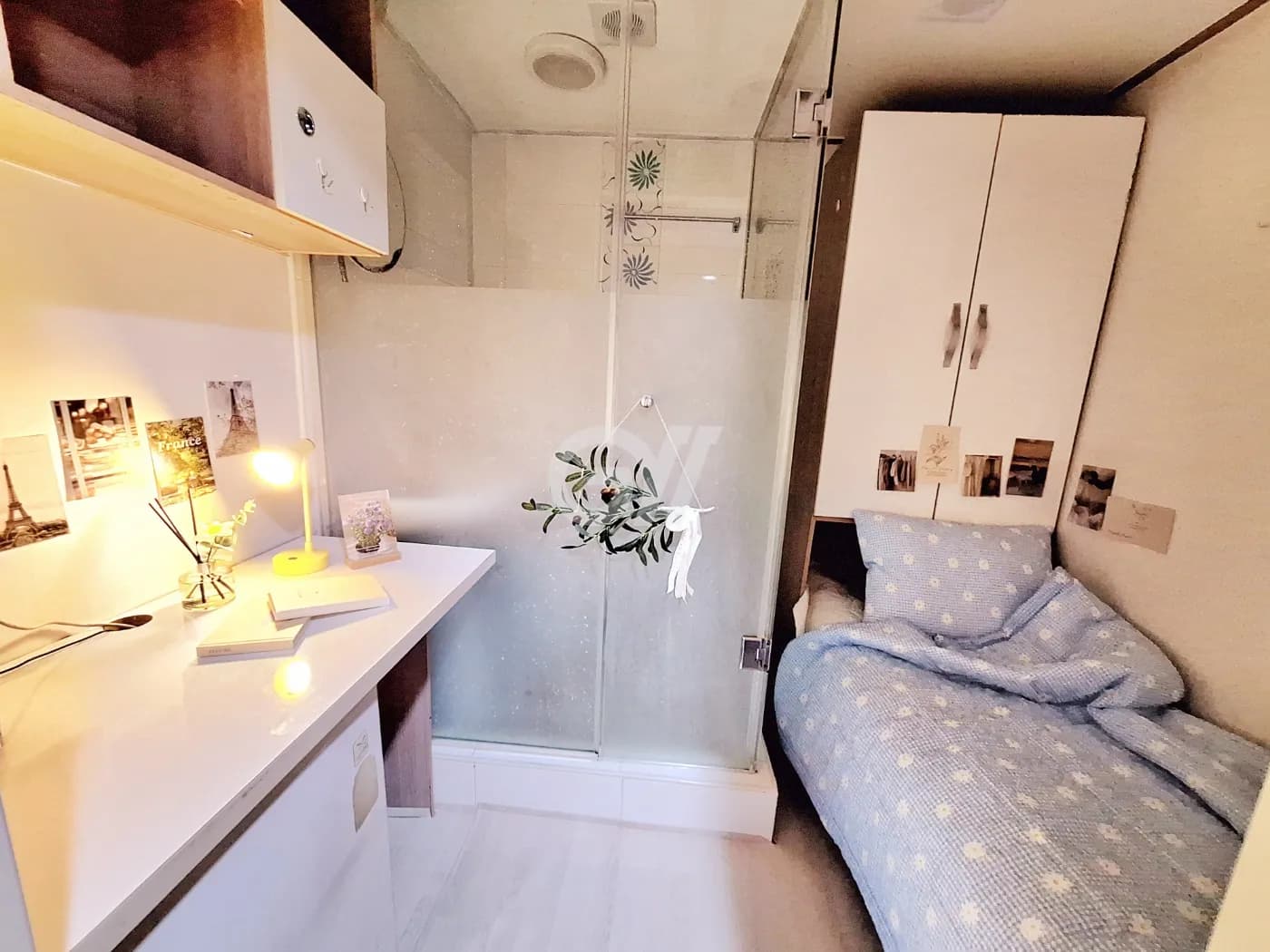 Room E Interior Window Room (Deposit 100,000 Won) — photo 1 of 3