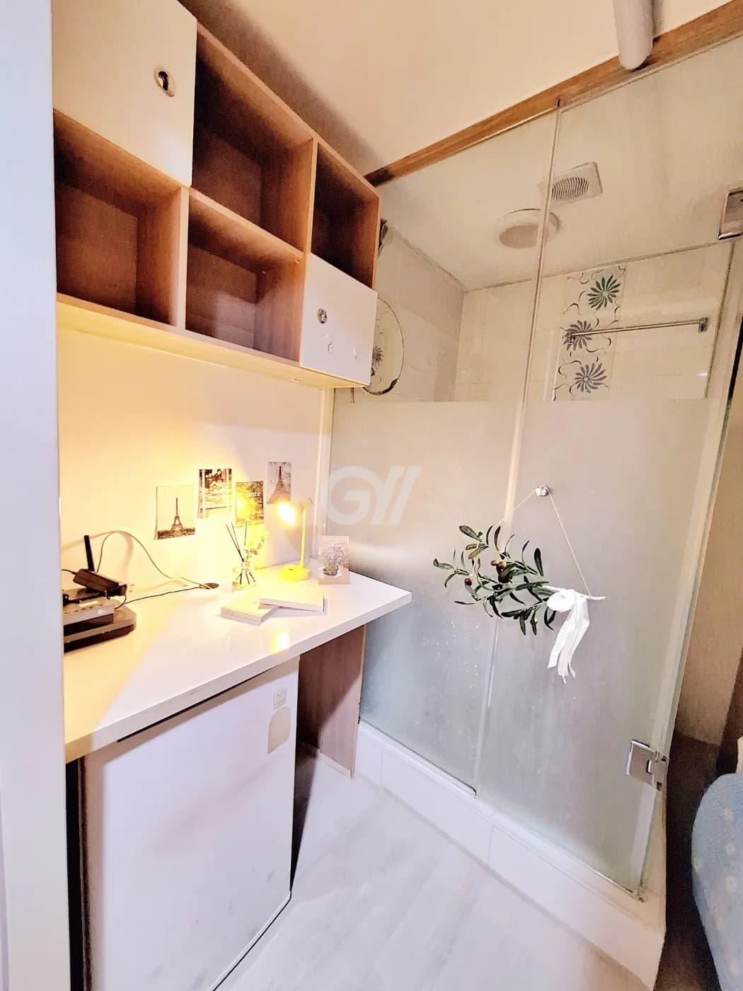 Room E Interior Window Room (Deposit 100,000 Won) — photo 2 of 3