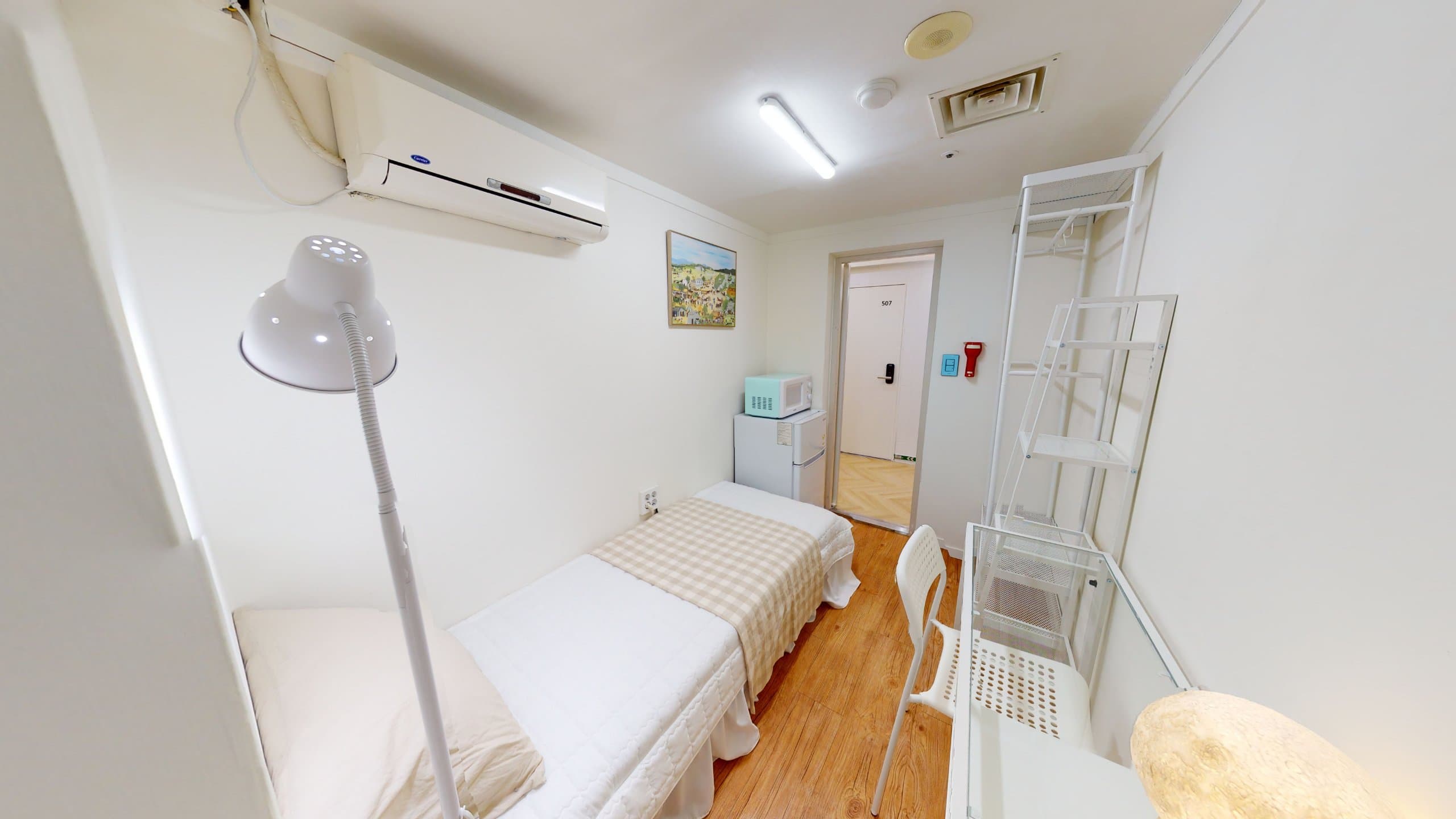 스테이트랙 홍대점 — photo 14 of 14