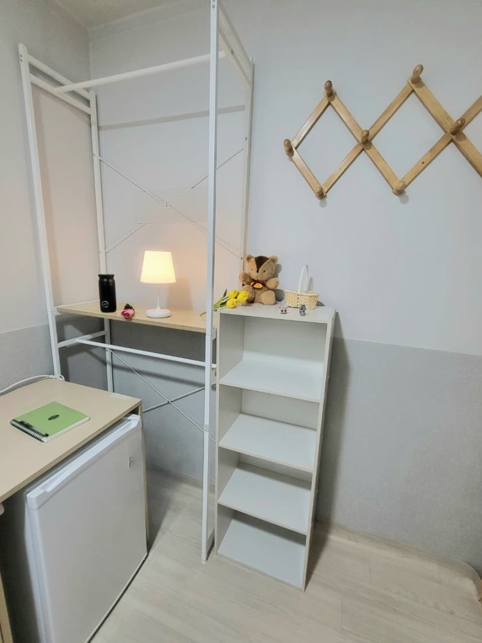 Studio Type (Deposit: 100,000 Won) — photo 1 of 2