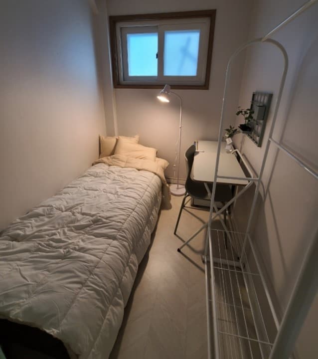 Wide Room A (Deposit 100,000 won) — photo 2 of 6