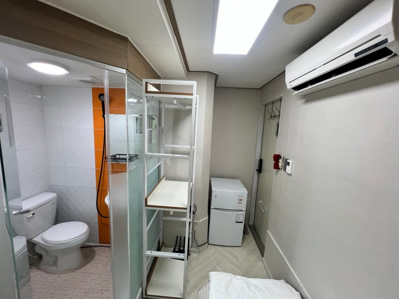 Wide Room B (Deposit 100,000 Won) — photo 6 of 6