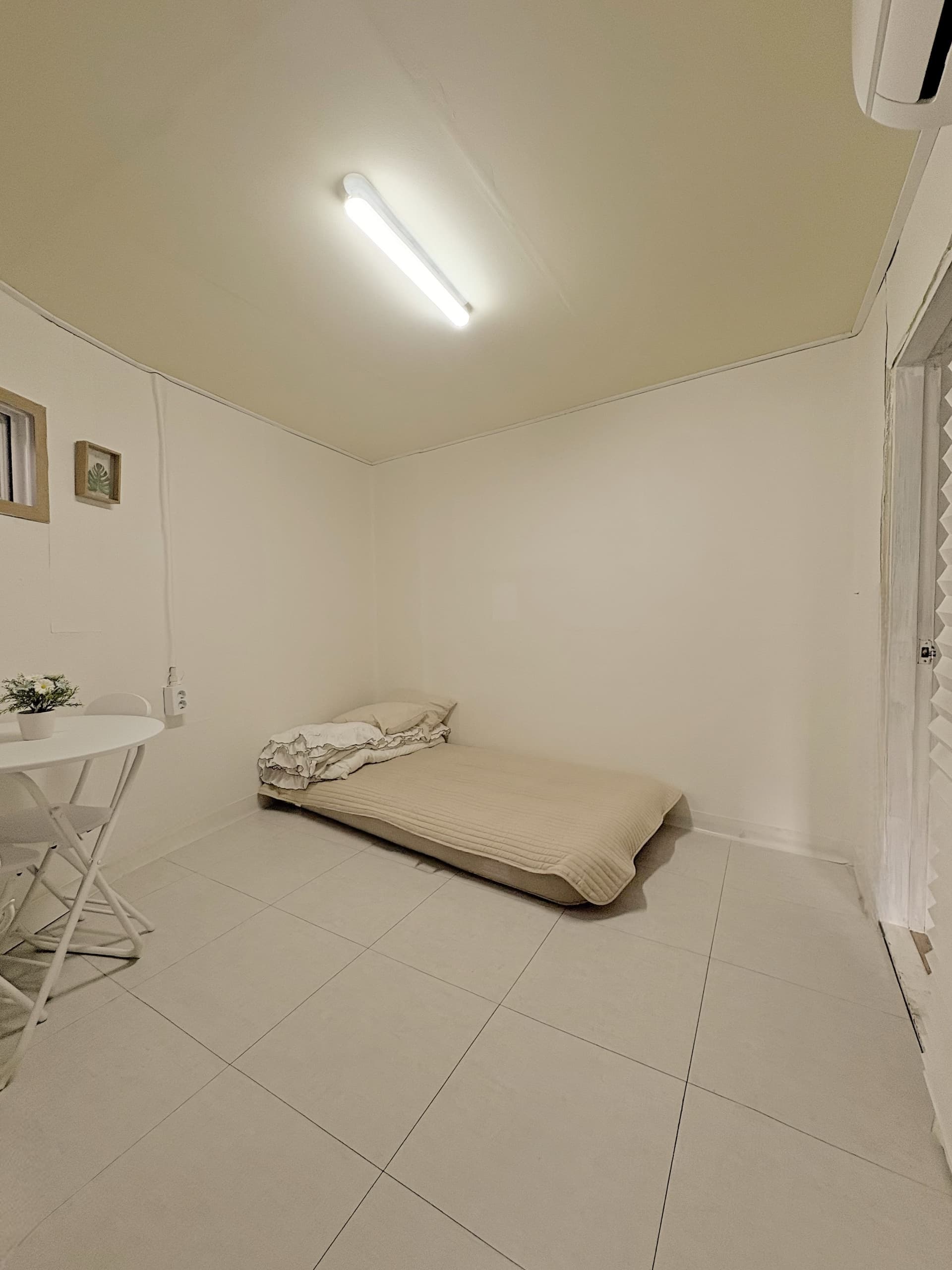 5 Minutes from Seongsu Hotspots! House with a Yard