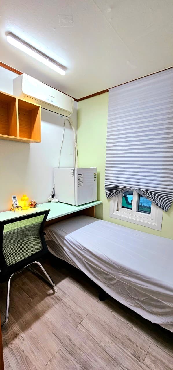 Mini Room (Monthly Rent 330,000–470,000 Won) -- Deposit 100,000 Won — photo 6 of 6