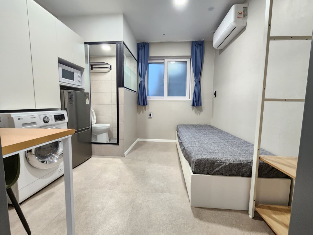 Suite (Deposit 300,000 won) — photo 12 of 12