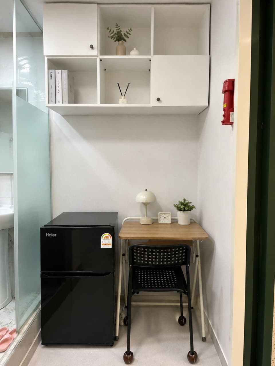 Exterior Window Room (Studio Type) - 50,000 KRW Deposit β photo 2 of 7