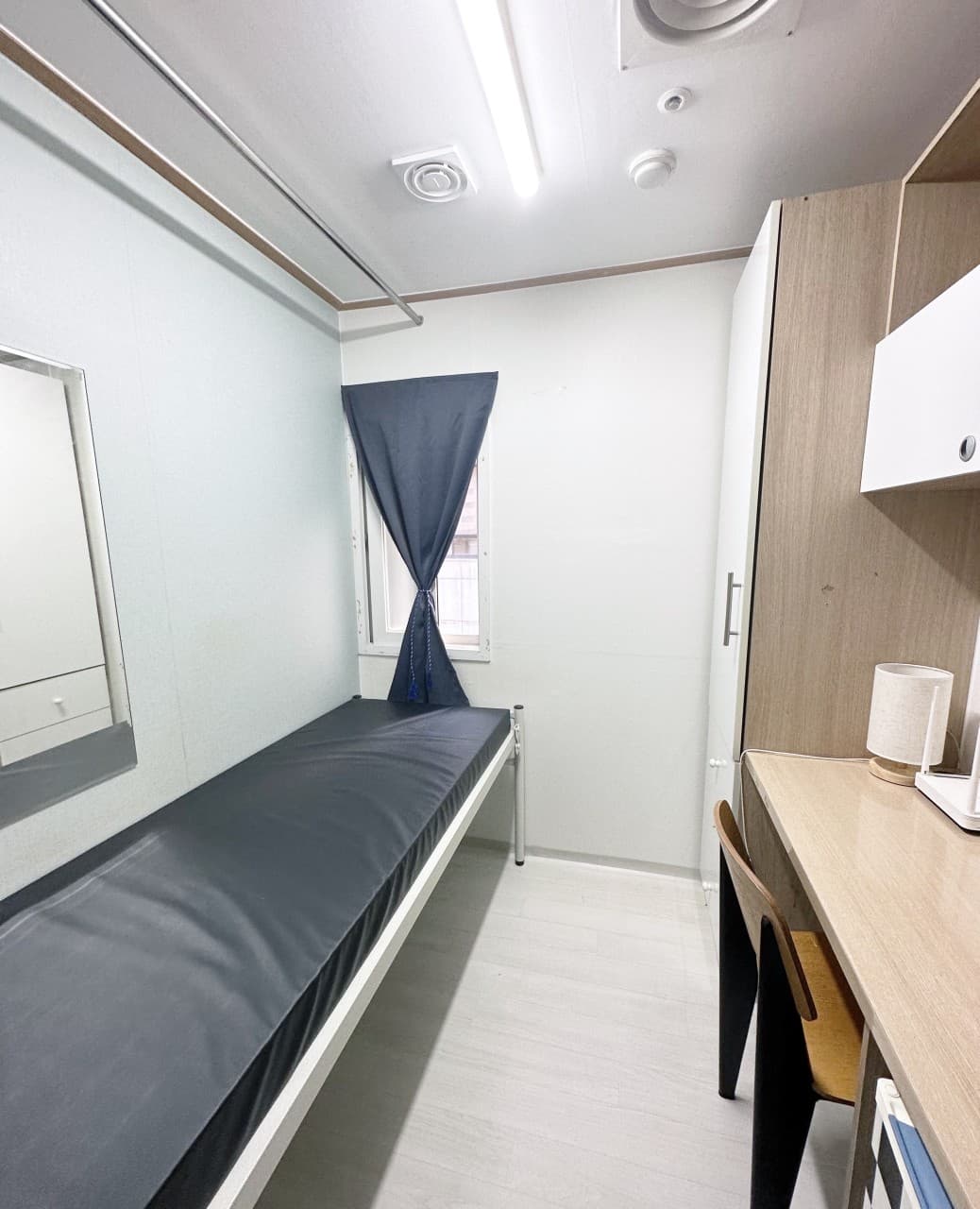 Orange Room / Peace Room (50,000 won deposit) — photo 1 of 2