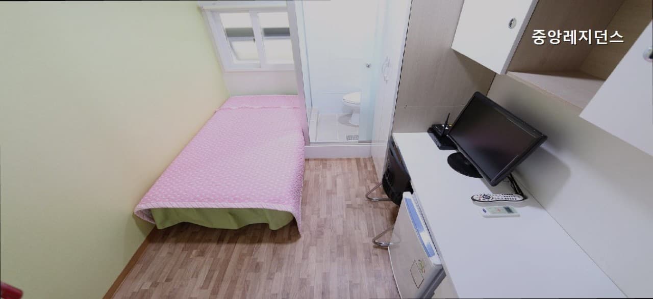 Hybrid Type (Monthly Rent 280,000-500,000 KRW) — photo 1 of 20
