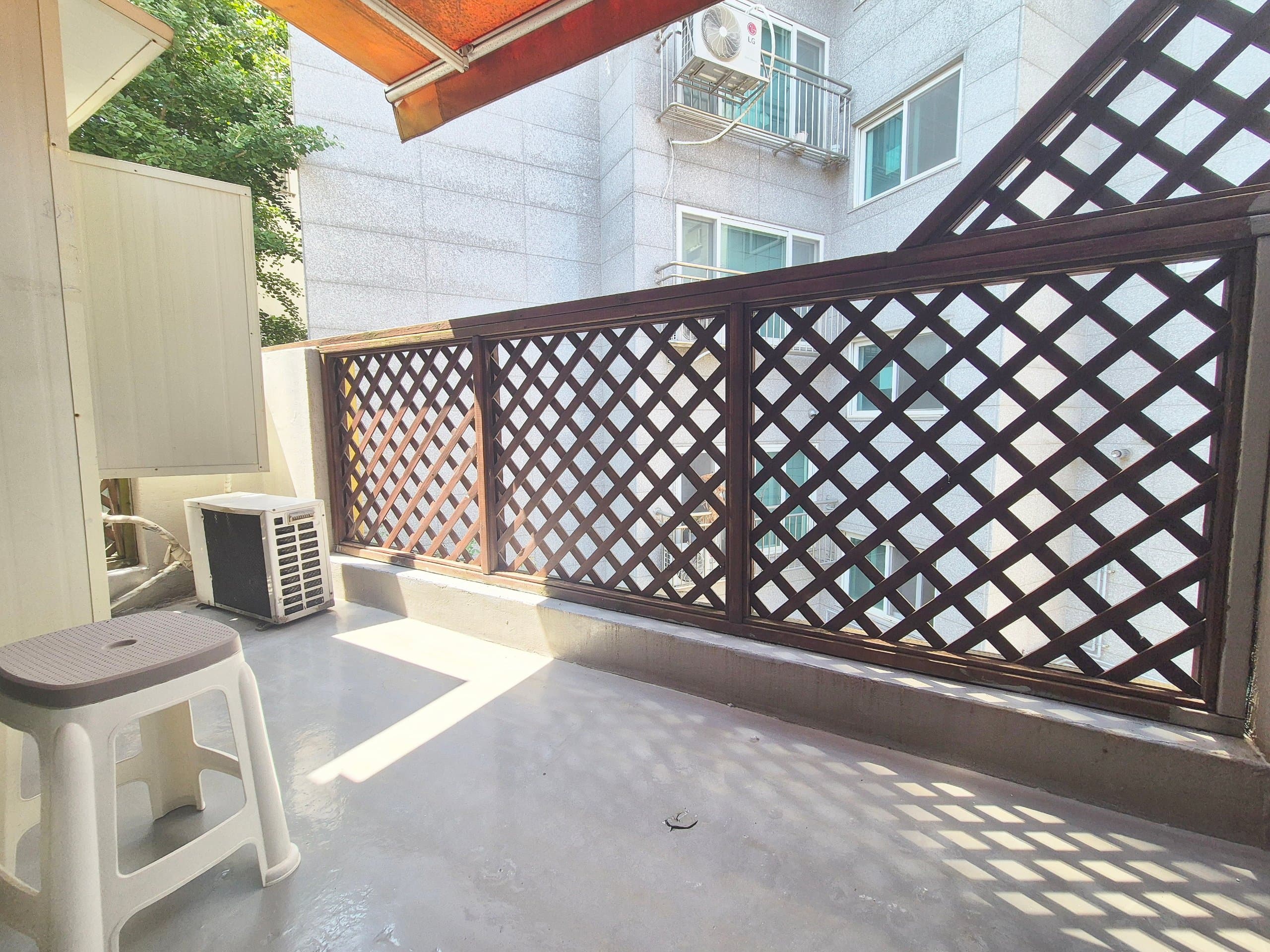Fully Furnished Studio Near Hongdae (Private Room)