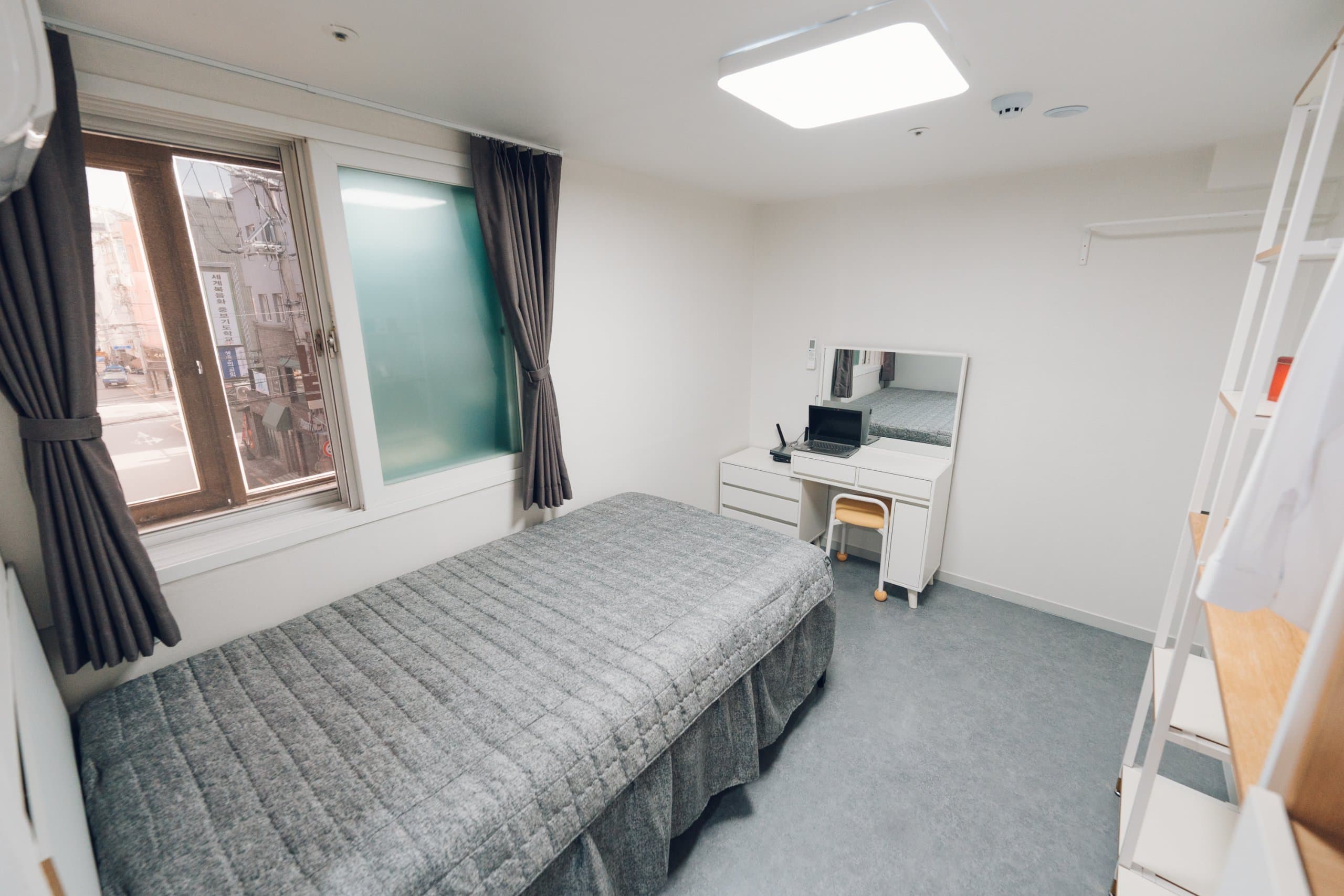 Luxury Studio Apartment (Monthly Rent 750,000–1,000,000 KRW) Deposit 200,000 KRW — photo 22 of 22