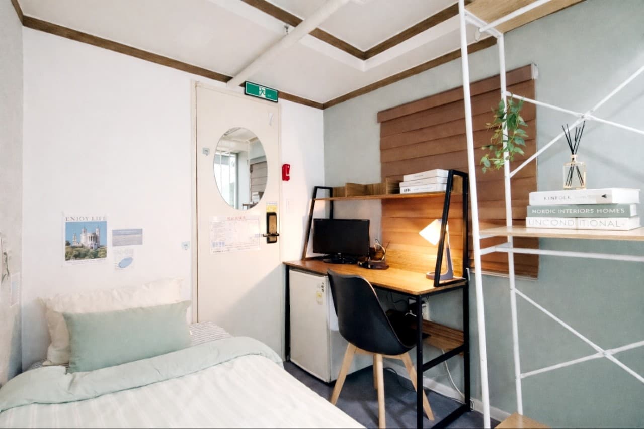 Mini Room (Deposit 100,000 Won) — photo 1 of 5