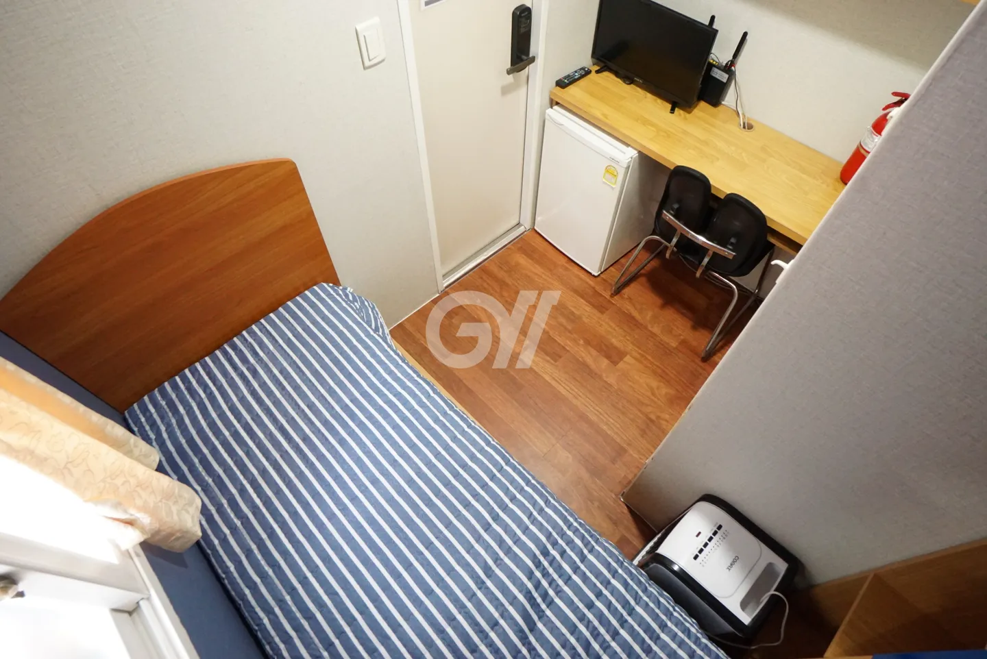 Mini-room, Studio Type (300,000–450,000 KRW) — photo 2 of 6