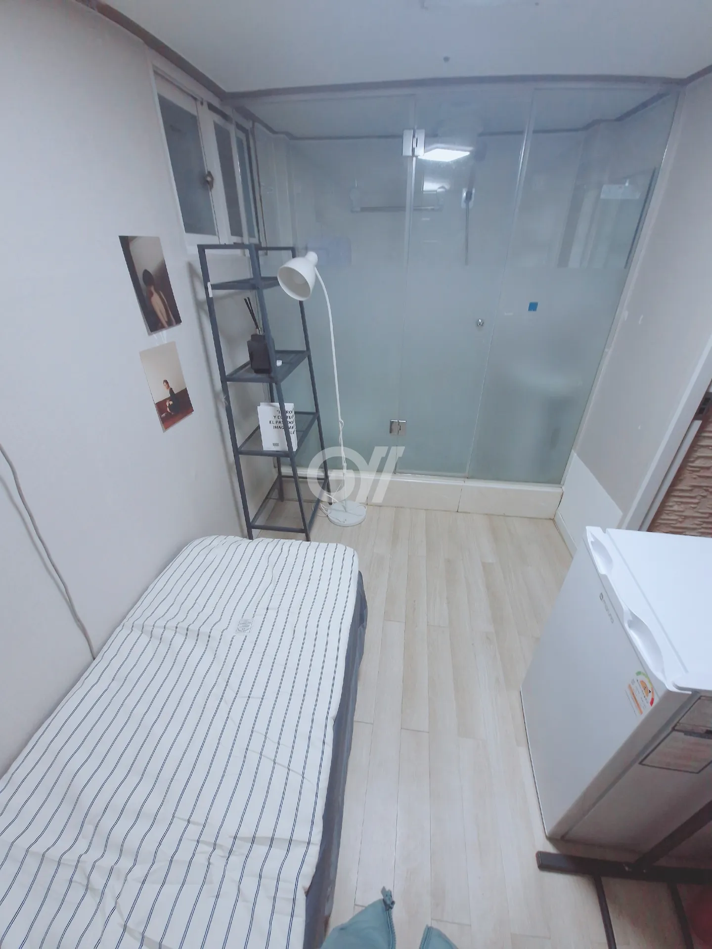 Shower Room Exterior Window (Deposit 100,000 KRW) — photo 5 of 5