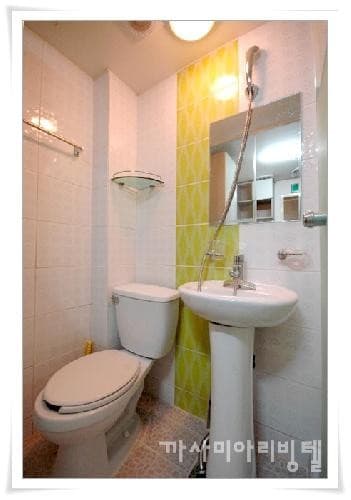 Oneroomtel — photo 2 of 4
