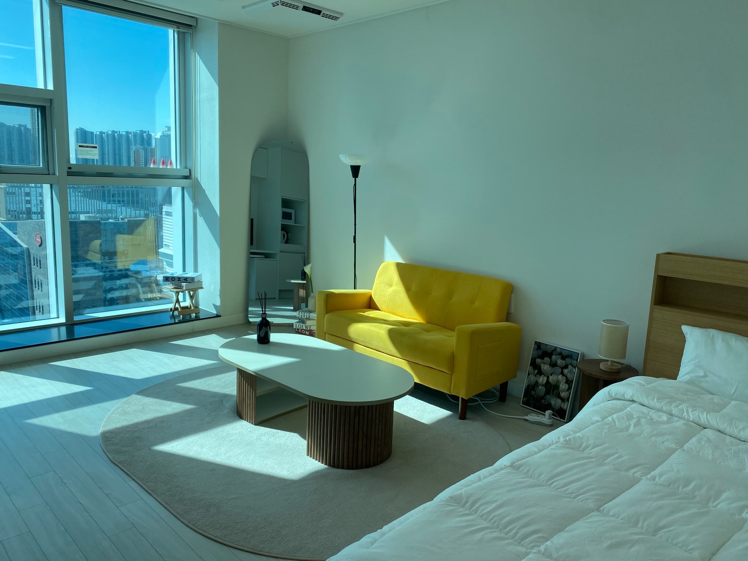 Songdo A Cup of Rest Warm Songdo House — photo 1 of 15