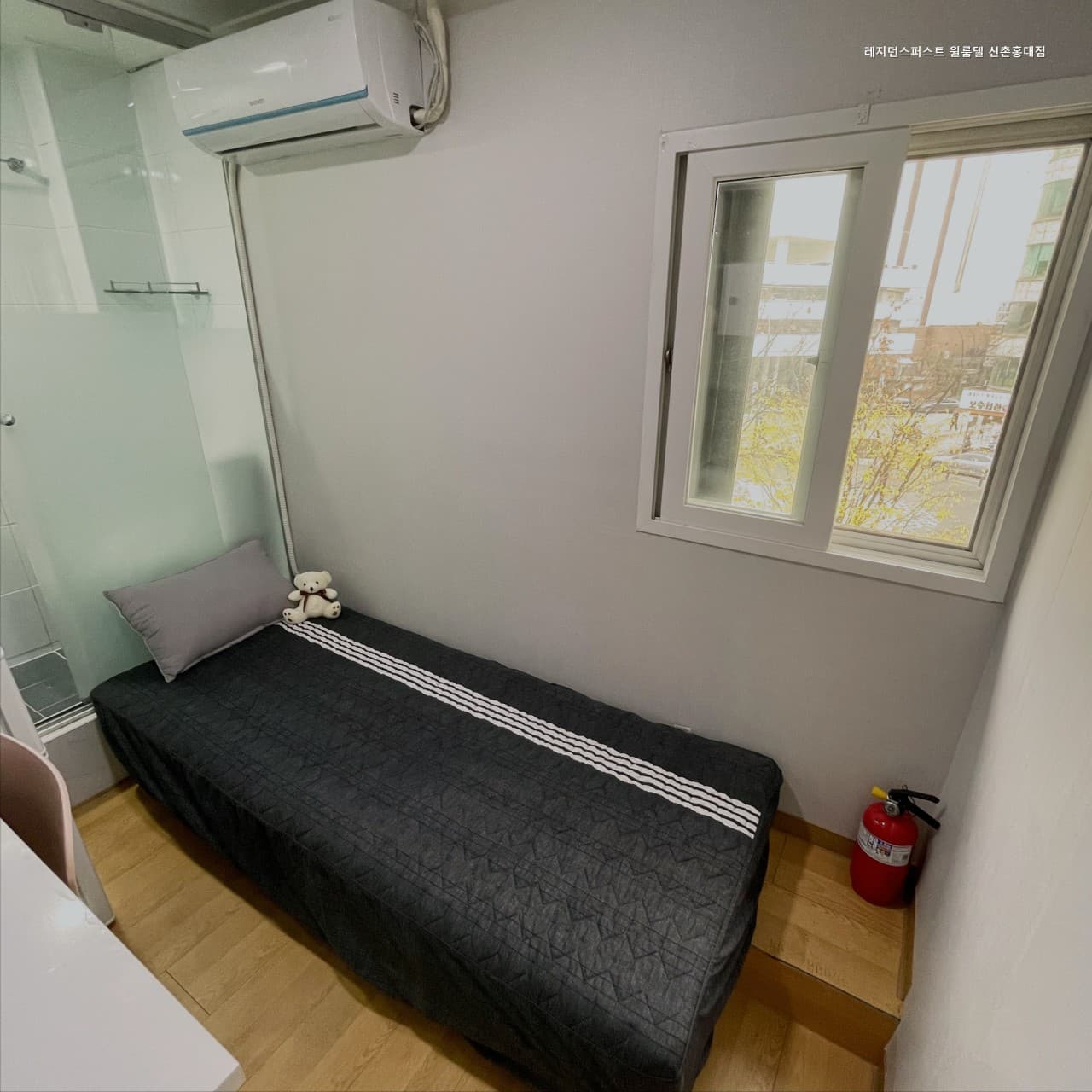 레지던스퍼스트 신촌 — photo 2 of 12