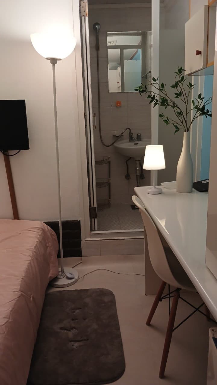 Shower Room - Inner Window (Deposit 100,000 KRW) — photo 13 of 13