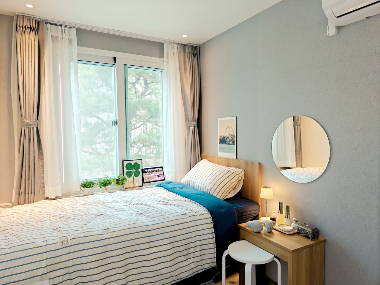 Standard Single Room (Deposit 300,000 KRW) — photo 1 of 3