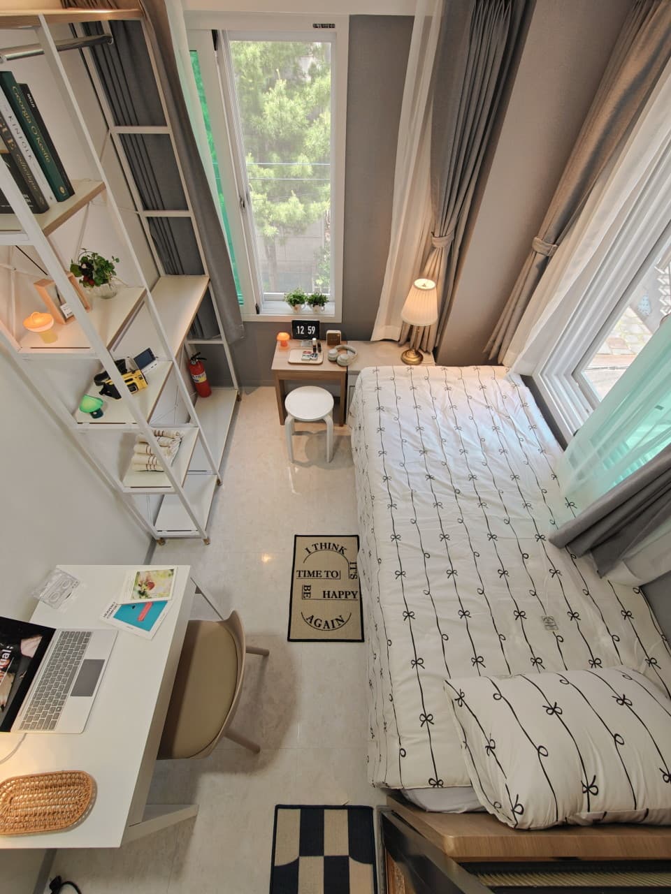 Single Room Premium (Deposit 300,000 won) — photo 1 of 5