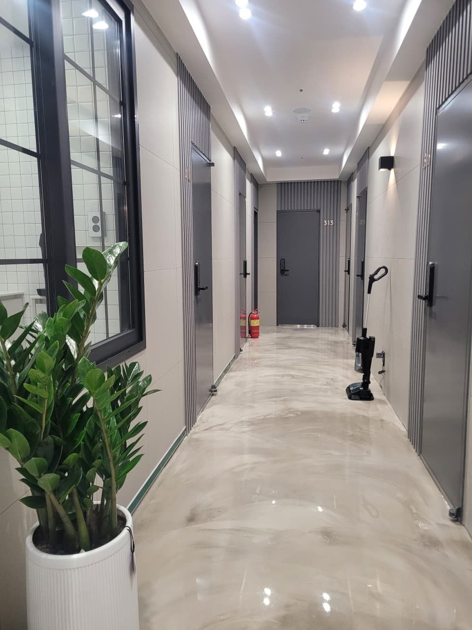 Deluxe (Deposit 200,000 KRW) — photo 24 of 24