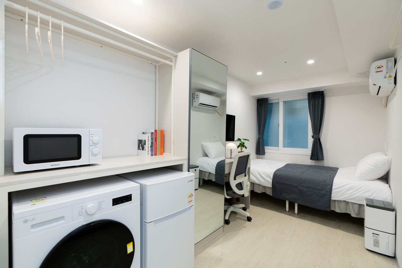 Comfort C (Deposit 200,000 KRW) — photo 1 of 9
