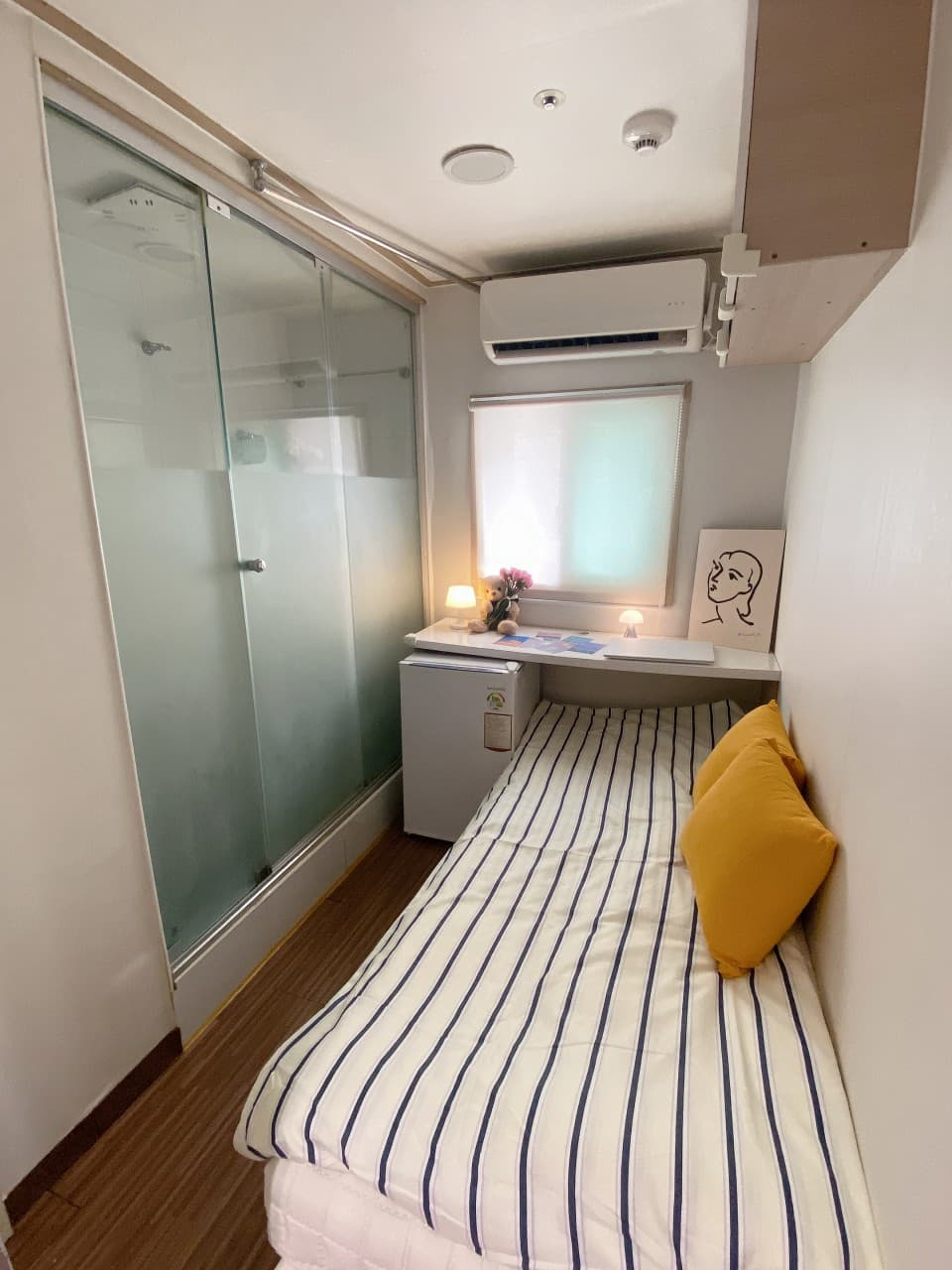 Private Room with Window (Deposit 100,000 KRW) — photo 3 of 3