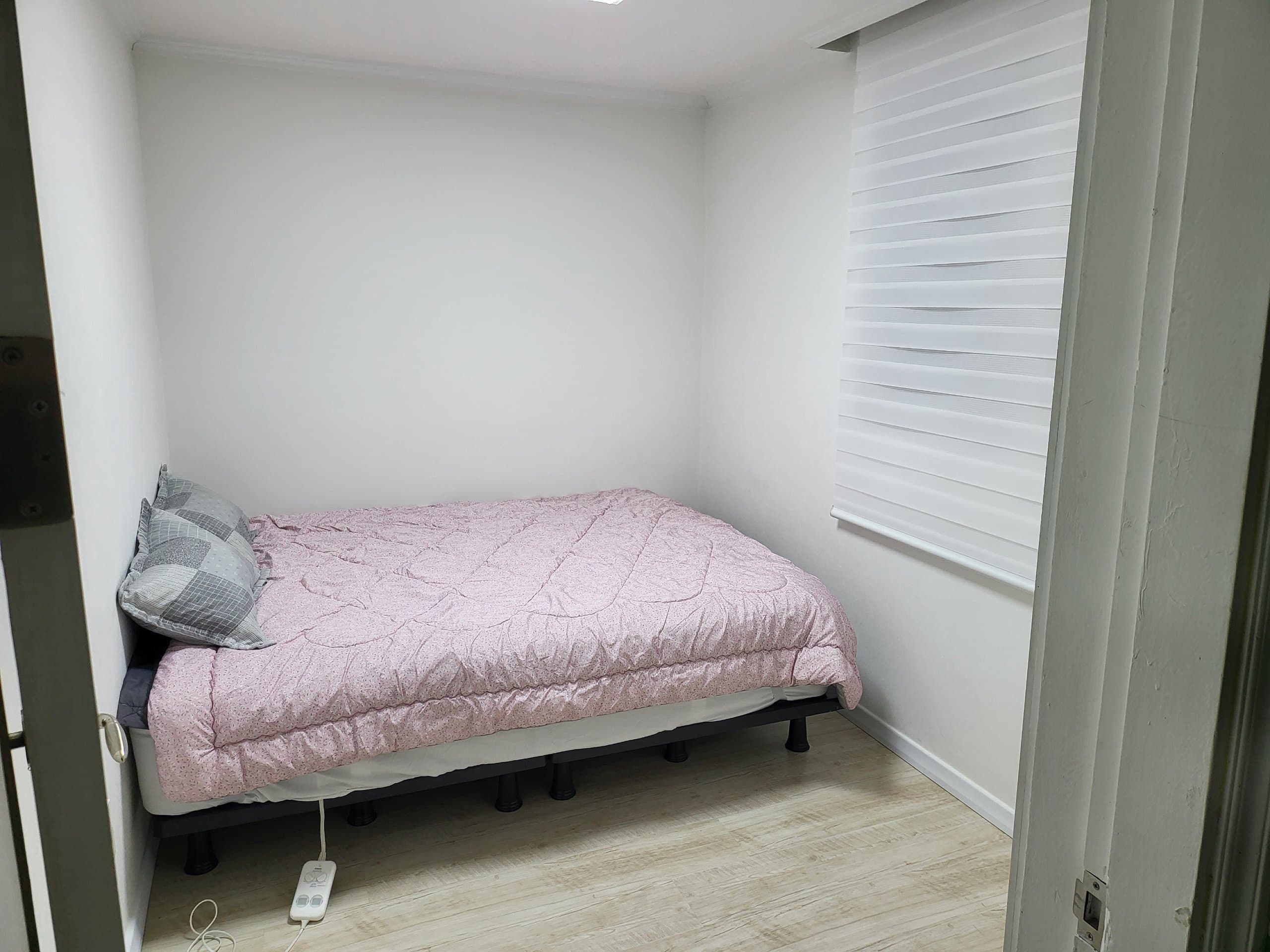 Room2 — photo 1 of 5