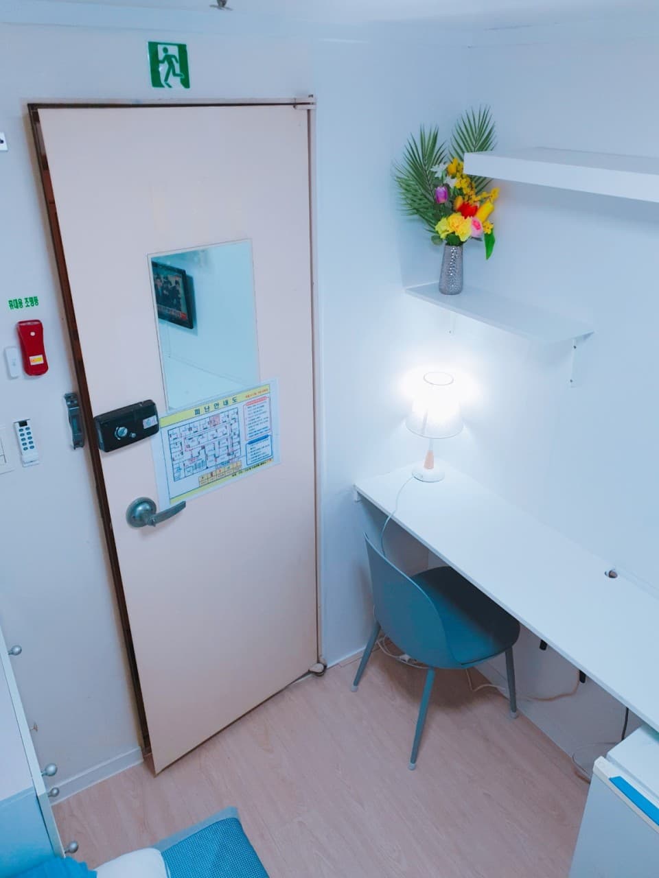 A+ (Studio Type)--Deposit 100,000 won — photo 2 of 5