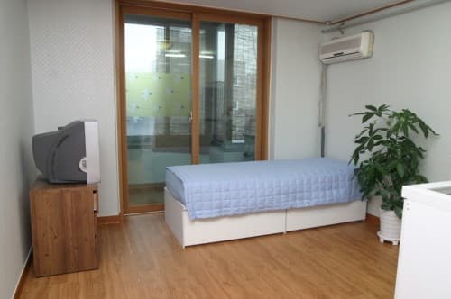 Shower Room (Deposit: 100,000 KRW) — photo 10 of 10