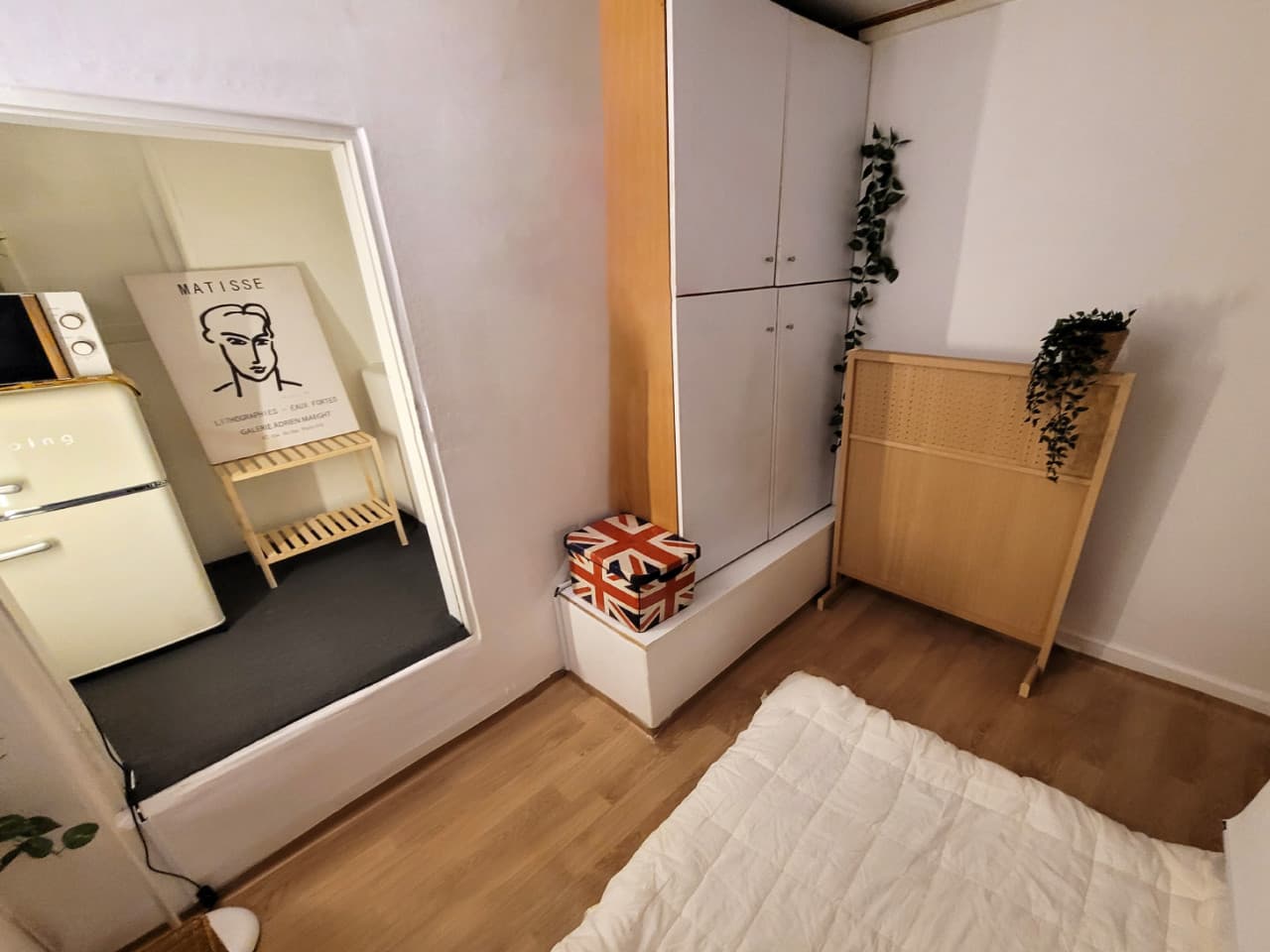 Shower Room (Deposit 30,000 Won) — photo 1 of 11