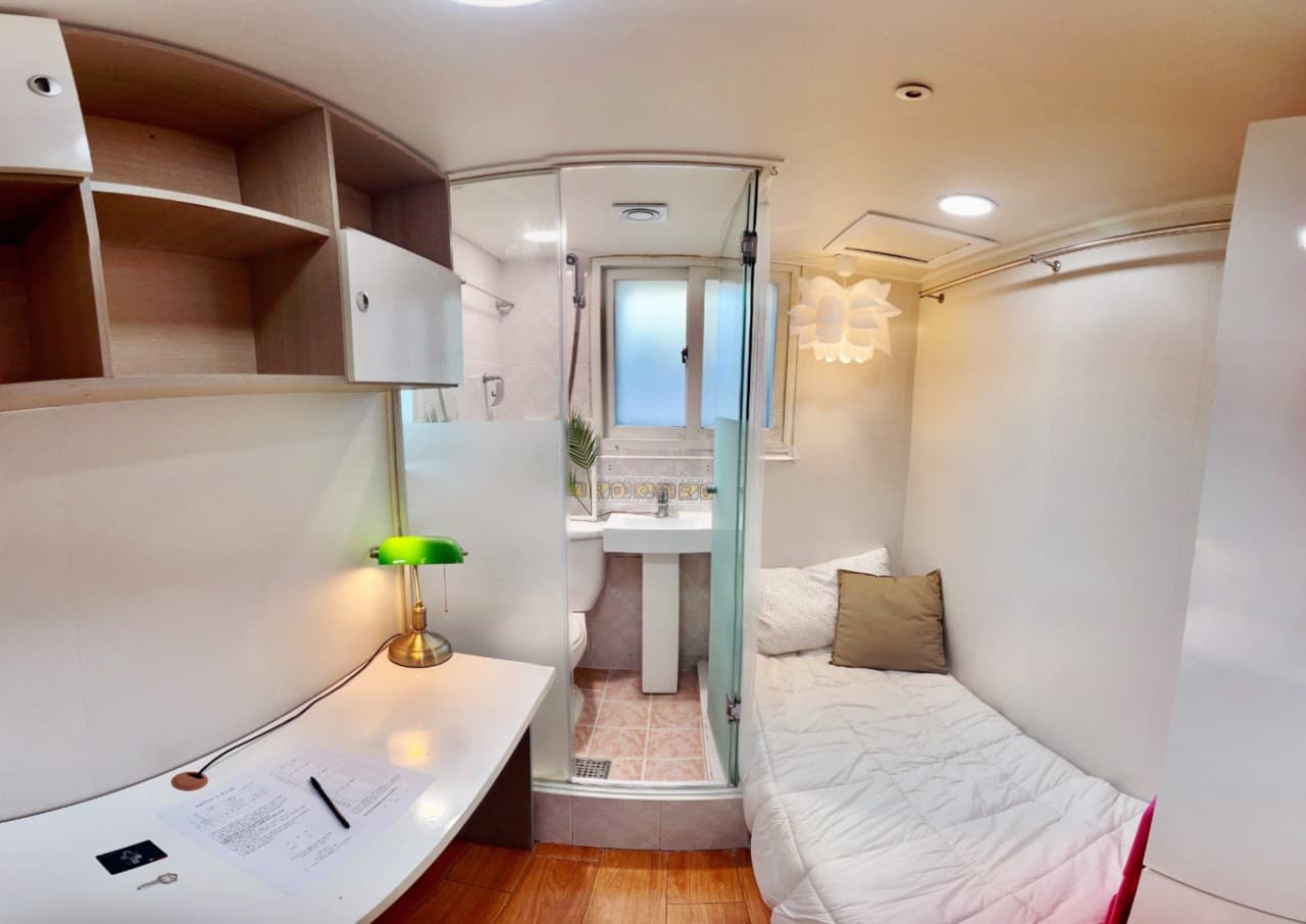 Easy Fine House Hongik Univ. Station Branch