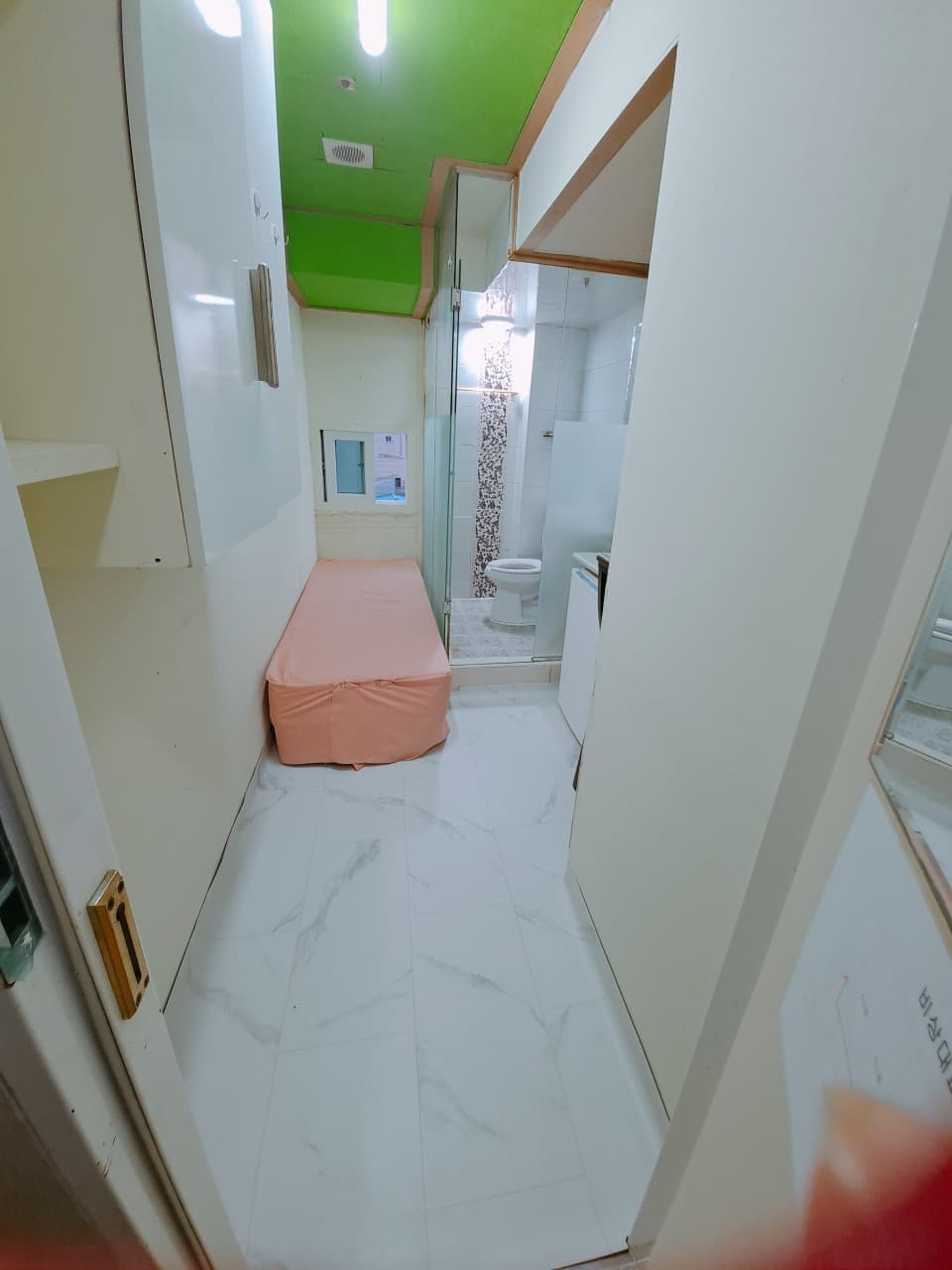 Room 405 Studio Type (Deposit 20,000 Won) — photo 2 of 2
