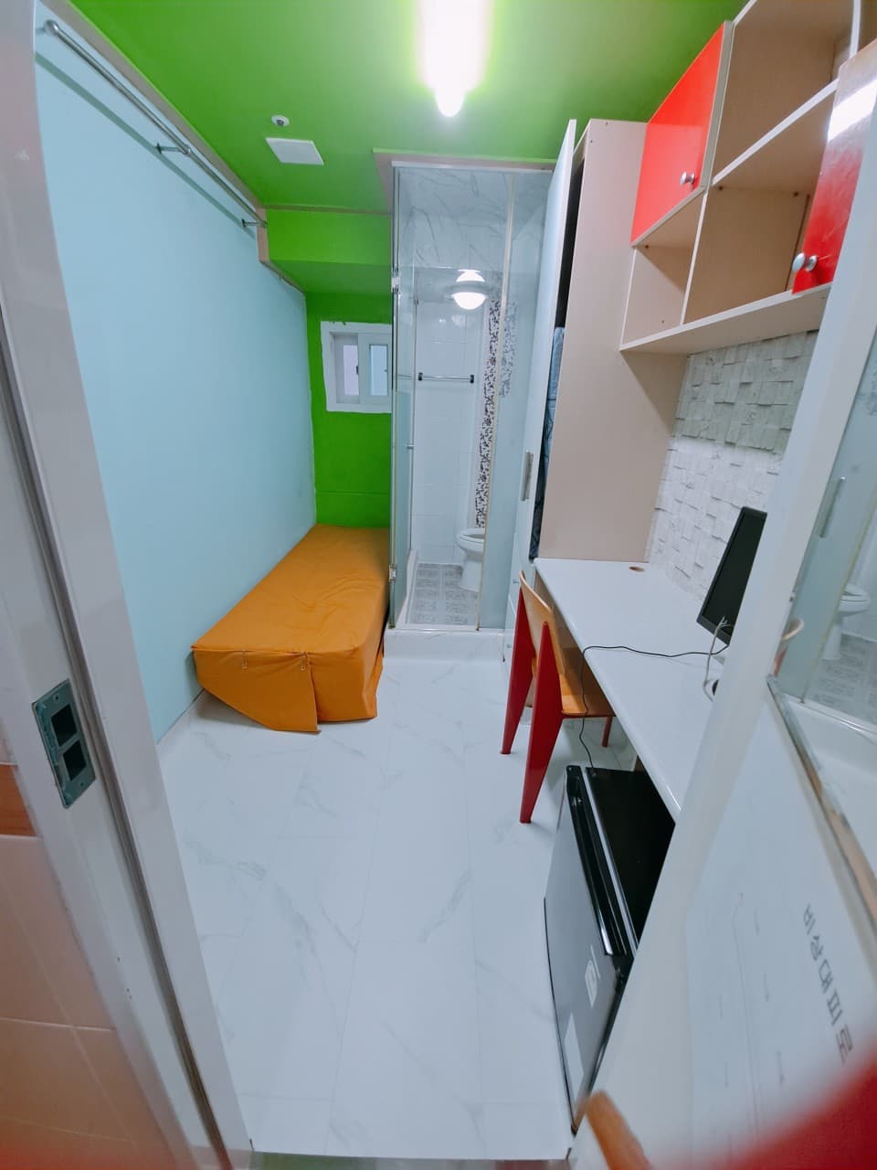 Room 402 Studio Type (Deposit 20,000 won) — photo 2 of 2