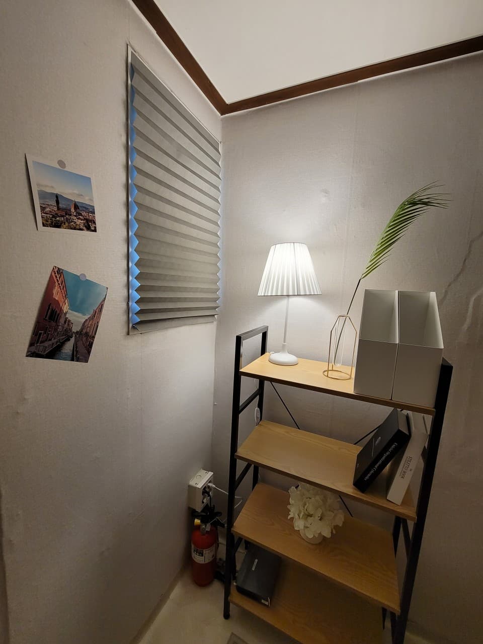 Mini Room Female (370,000 won), Mini Room Male (350,000 won) — photo 1 of 16