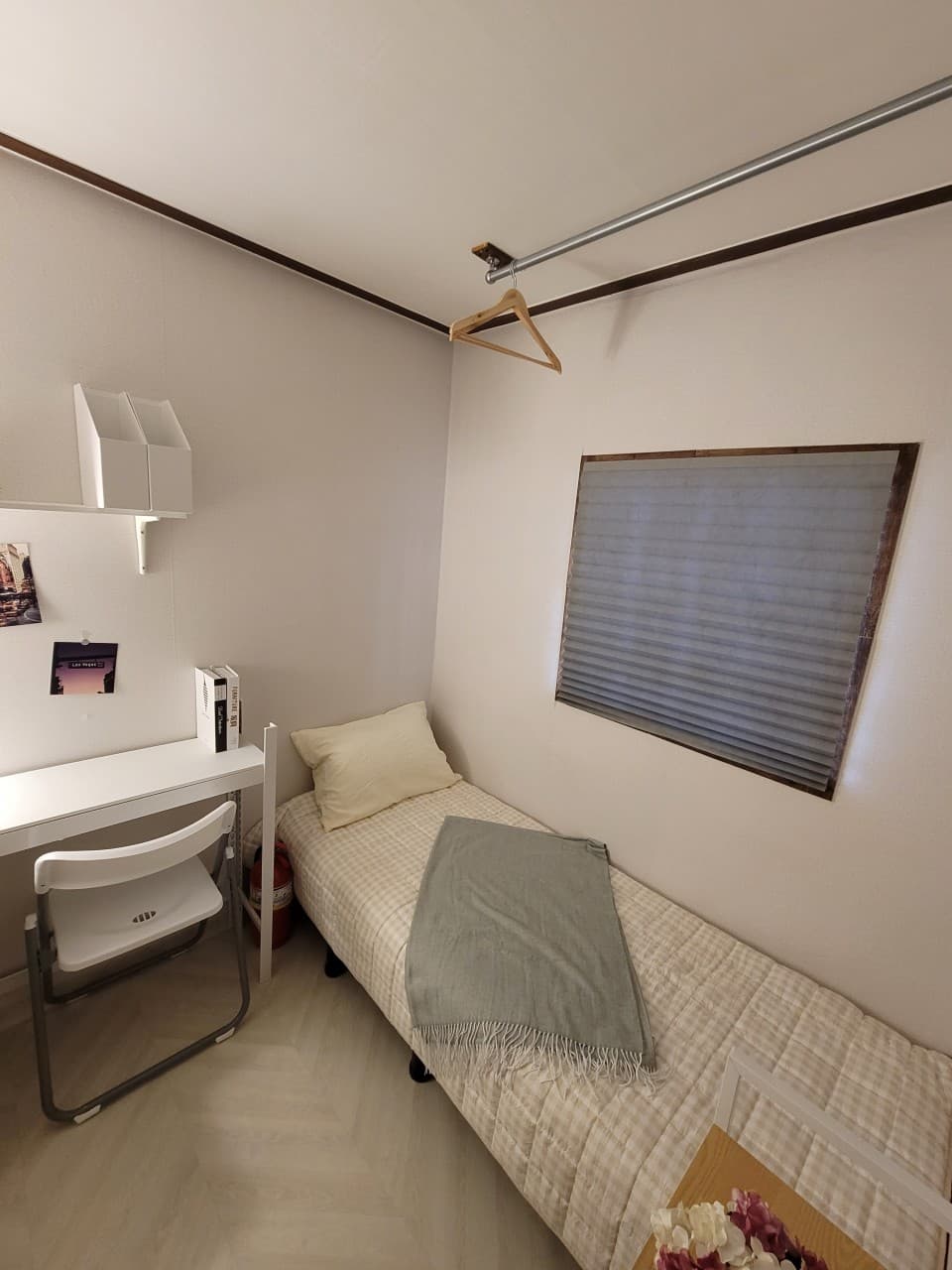 Mini Room Female (370,000 won), Mini Room Male (350,000 won) — photo 2 of 16