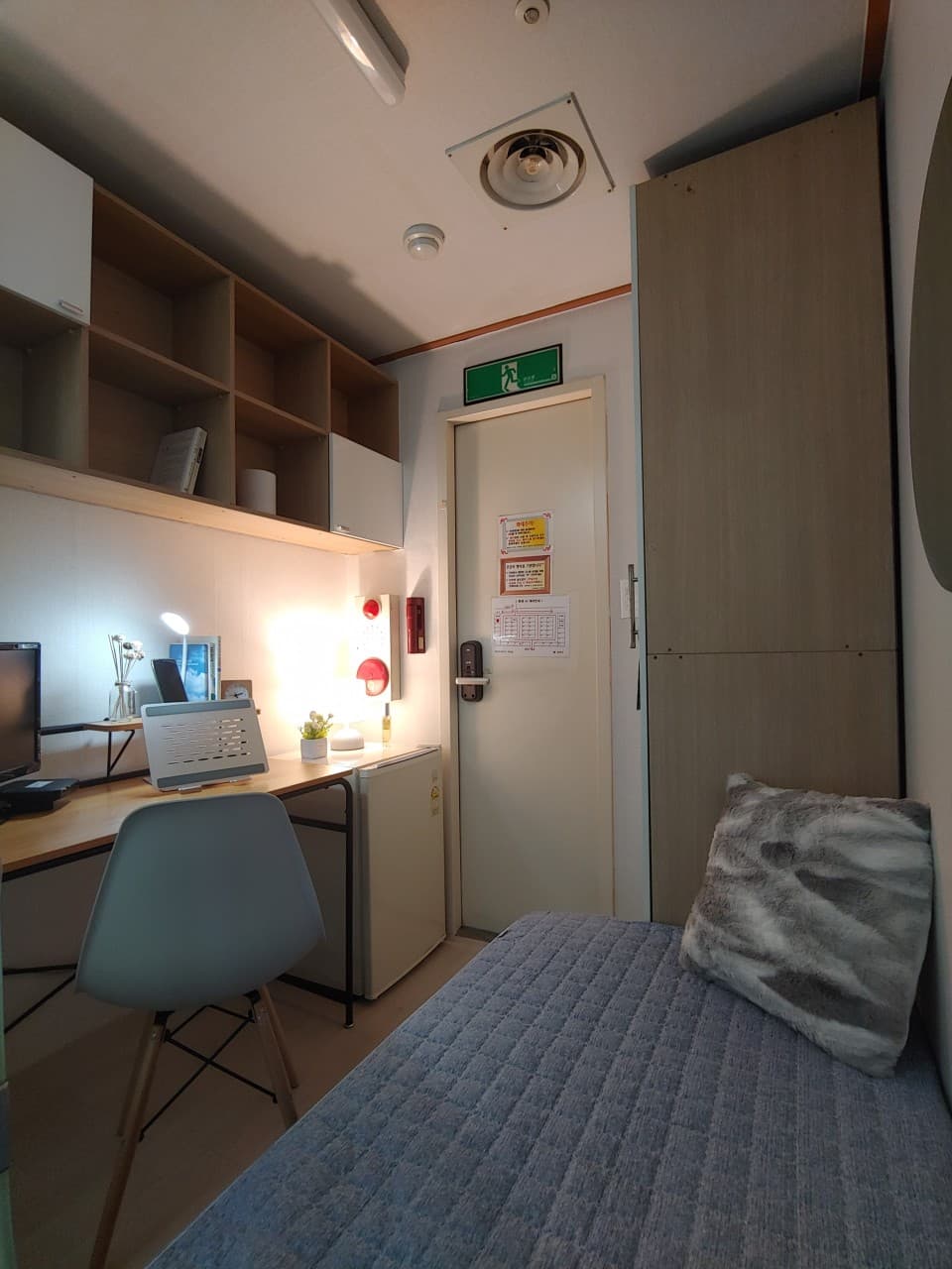 Mini Room (Room 327, 329) — photo 1 of 9