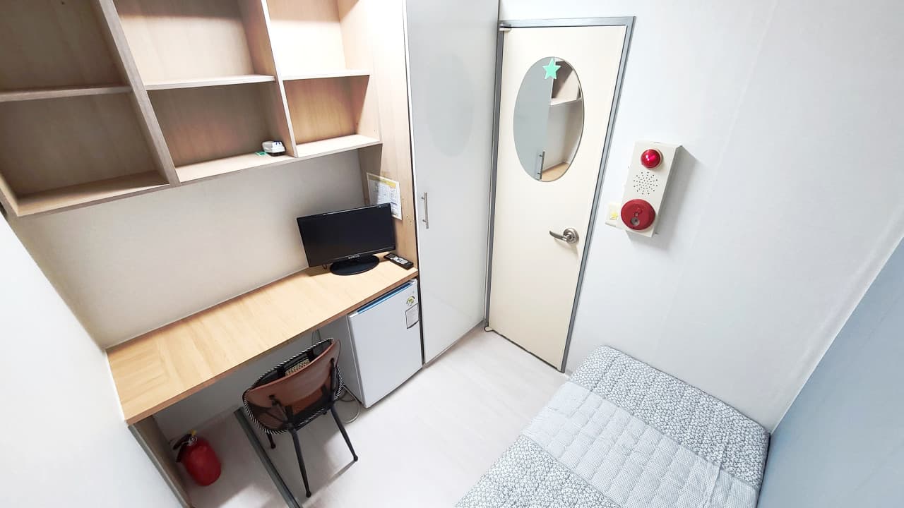 Mini-room Type (Deposit: 100,000 KRW) — photo 1 of 7