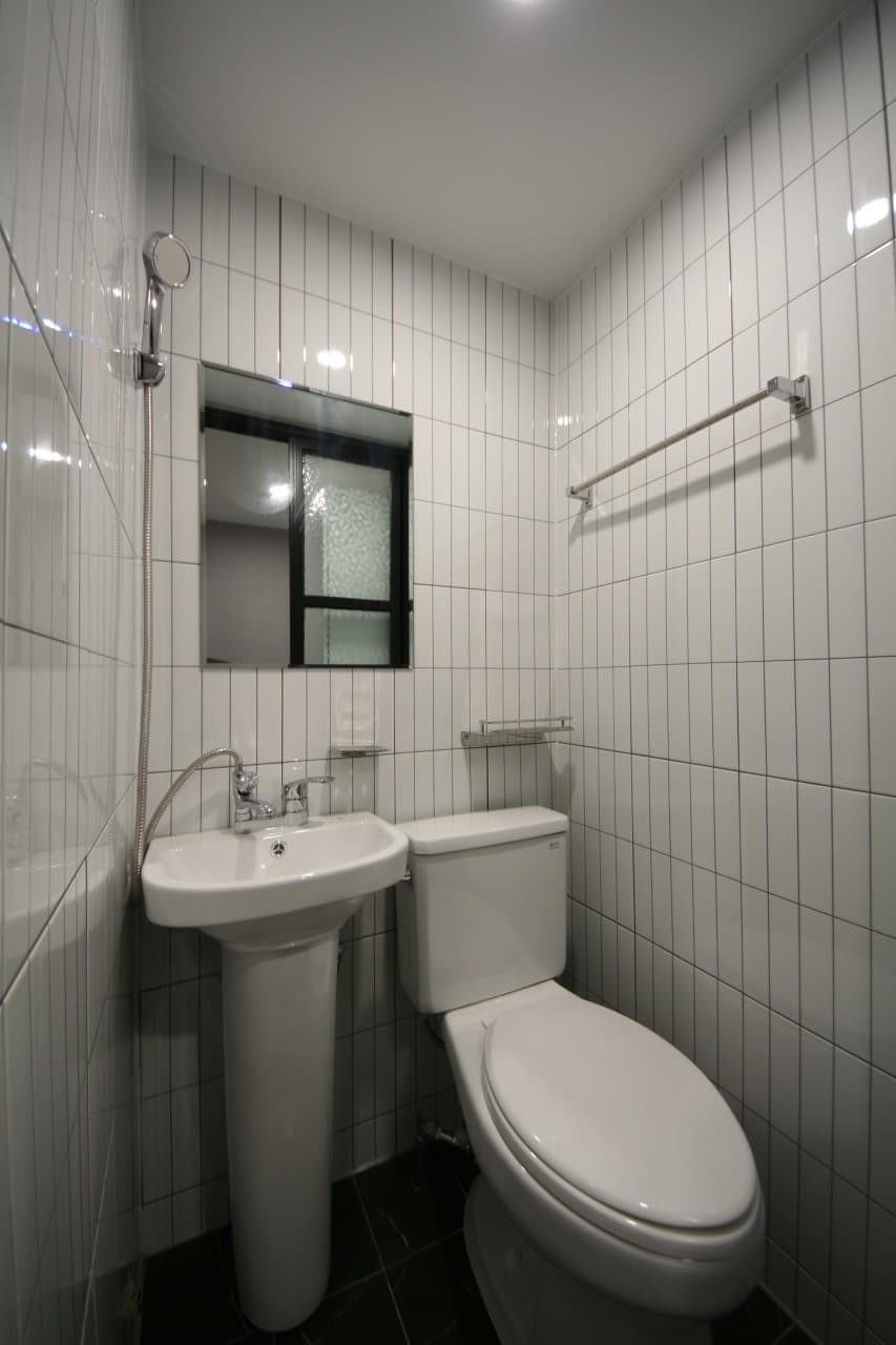 Full Option (Exterior Window) - Deposit 100,000 Won — photo 5 of 5
