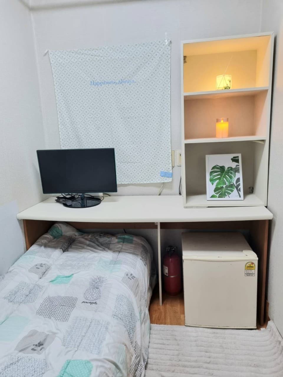 Simple Room Basic — photo 1 of 4