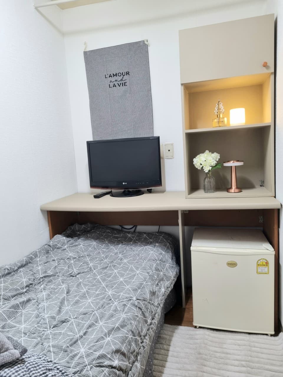 Simple Room Basic — photo 4 of 4