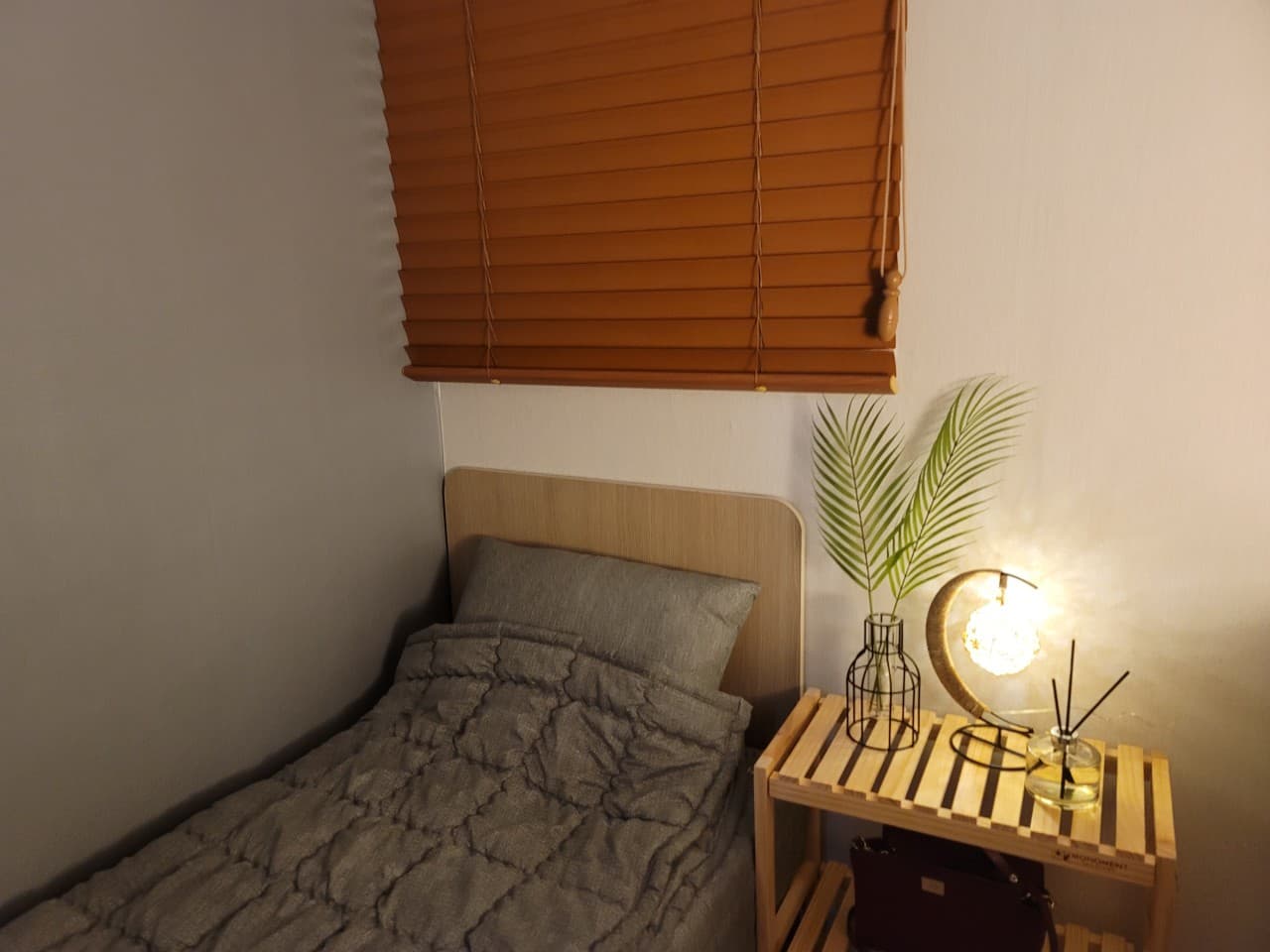 Interior Window Standard Room (Mini Room) - Deposit 200,000 KRW — photo 3 of 3